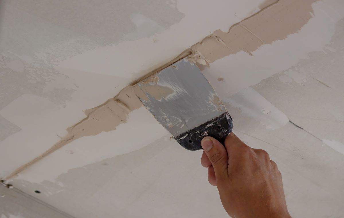 Ceiling Repair in Singapore Fixing Cracks